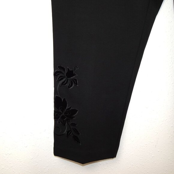 John Mark Ponte Pants Women's Plus Size 3X Black Floral Leg Detail Pull On - Picture 4 of 9